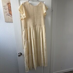 Cream/Pale Yellow Maxi Dress with Ruffle Sleeves